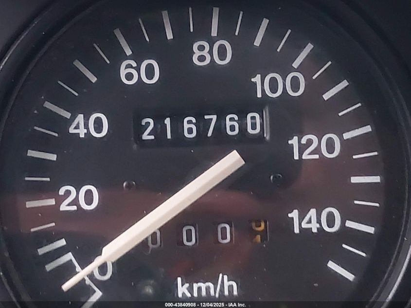 1998 Land Rover Defender VIN: SALLDVA68WA138598 Lot: 43840908