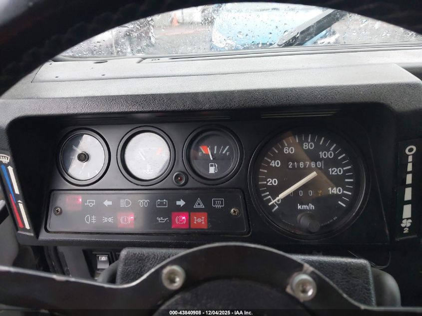 1998 Land Rover Defender VIN: SALLDVA68WA138598 Lot: 43840908