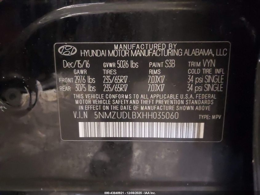 2017 Hyundai Santa Fe Sport 2.4L VIN: 5NMZUDLBXHH035060 Lot: 43840921
