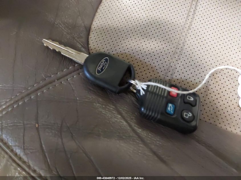 2004 Ford Explorer VIN: 1FMDU74K942A06525 Lot: 43840972