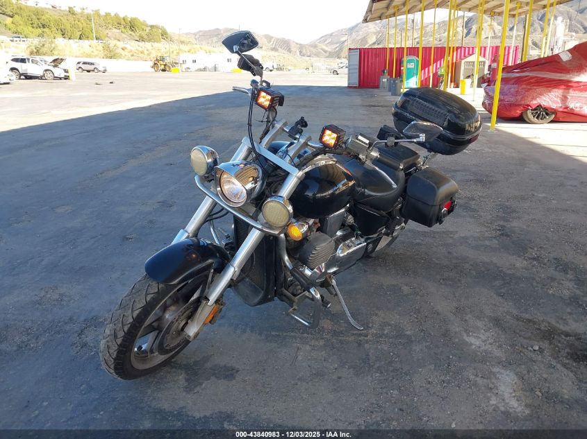 1HFSC46D48A600033 2008 HONDA VTX photo no. 2