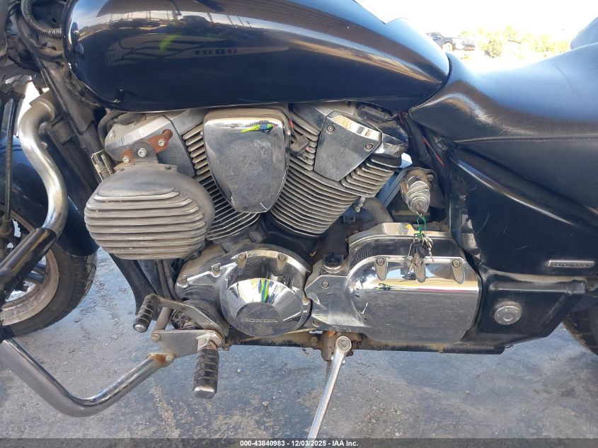 1HFSC46D48A600033 2008 HONDA VTX photo no. 9