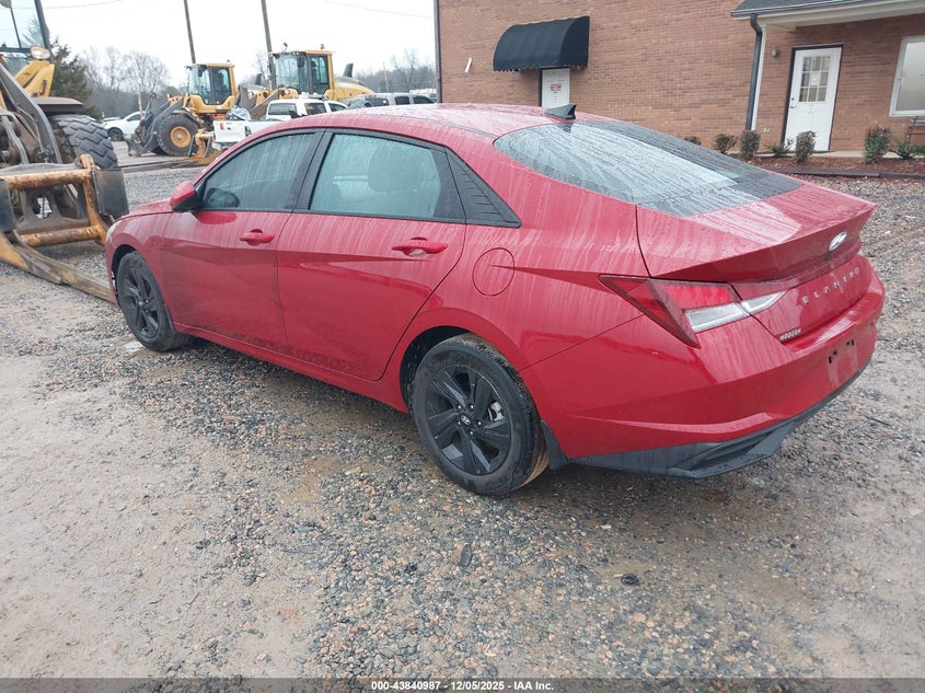 KMHLM4AG1PU463476 2023 HYUNDAI ELANTRA photo no. 3
