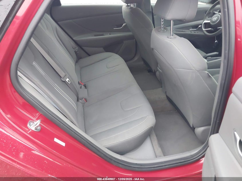 KMHLM4AG1PU463476 2023 HYUNDAI ELANTRA photo no. 8