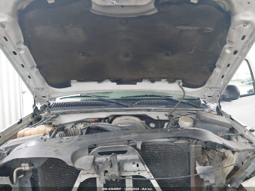 2004 Chevrolet Silverado 1500 Ls VIN: 2GCEK19TX41285187 Lot: 43840997