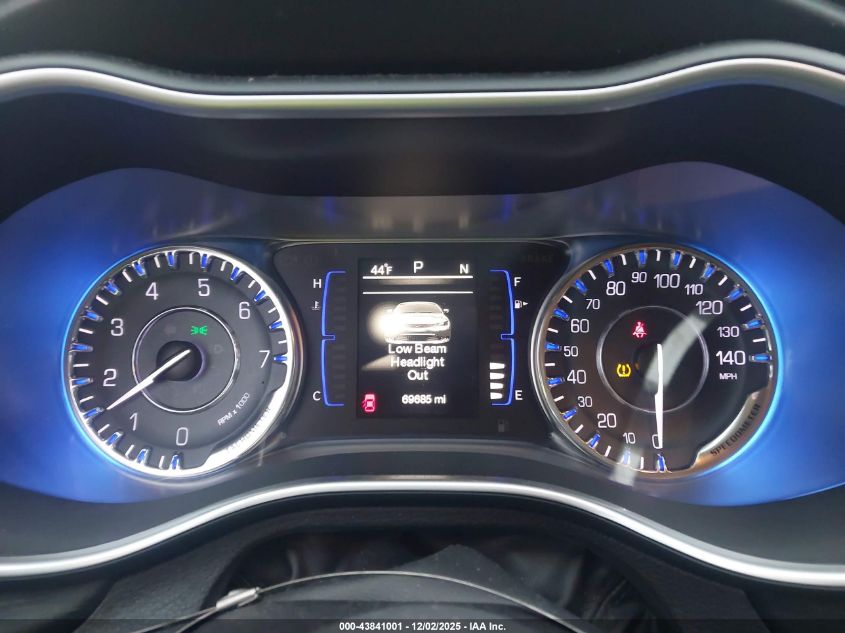 2015 Chrysler 200 Limited VIN: 1C3CCCAB9FN711413 Lot: 43841001