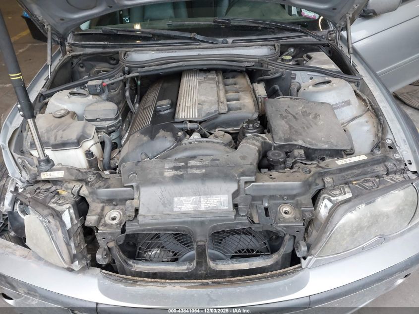 2005 BMW 325Xi VIN: WBAEU33415PR18801 Lot: 43841054