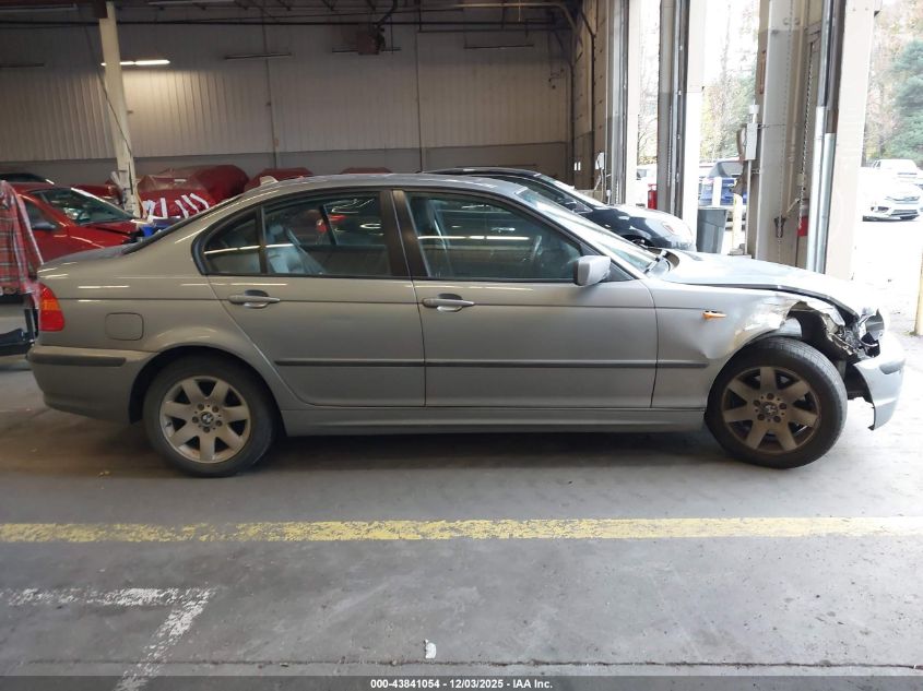 2005 BMW 325Xi VIN: WBAEU33415PR18801 Lot: 43841054