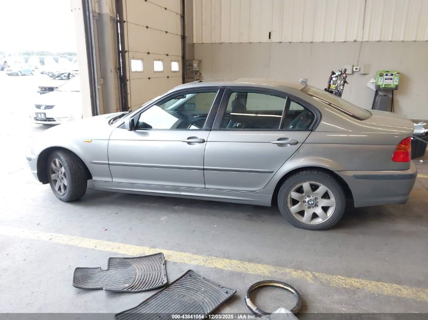2005 BMW 325Xi VIN: WBAEU33415PR18801 Lot: 43841054