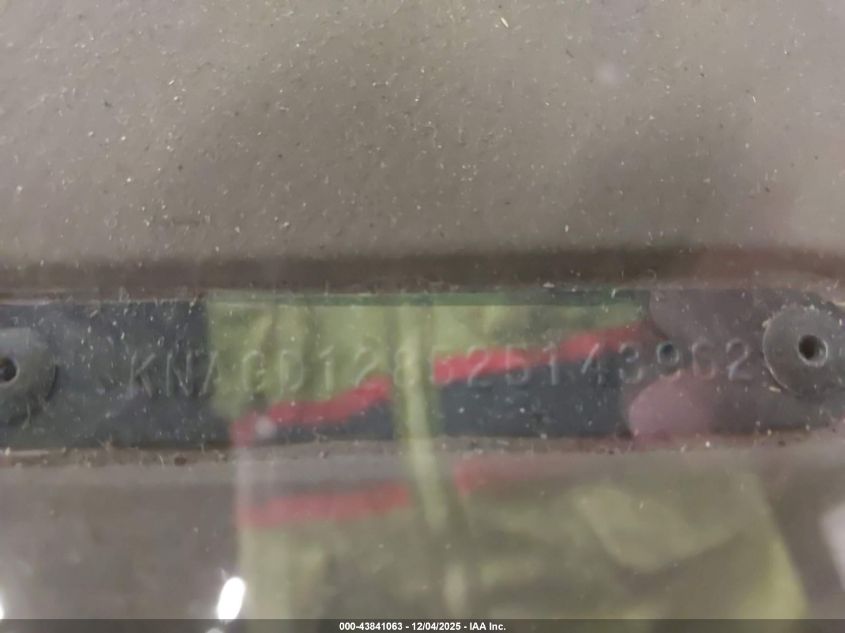 2002 Kia Optima Lx V6/Se V6 VIN: KNAGD128525143962 Lot: 43841063