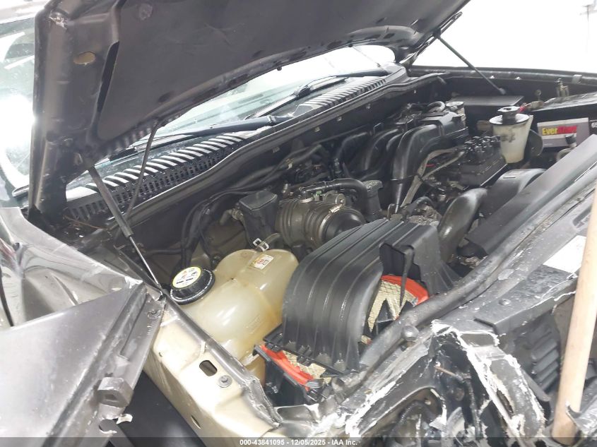 2005 Ford Explorer Xls/Xls Sport VIN: 1FMZU72K15ZA76067 Lot: 43841095