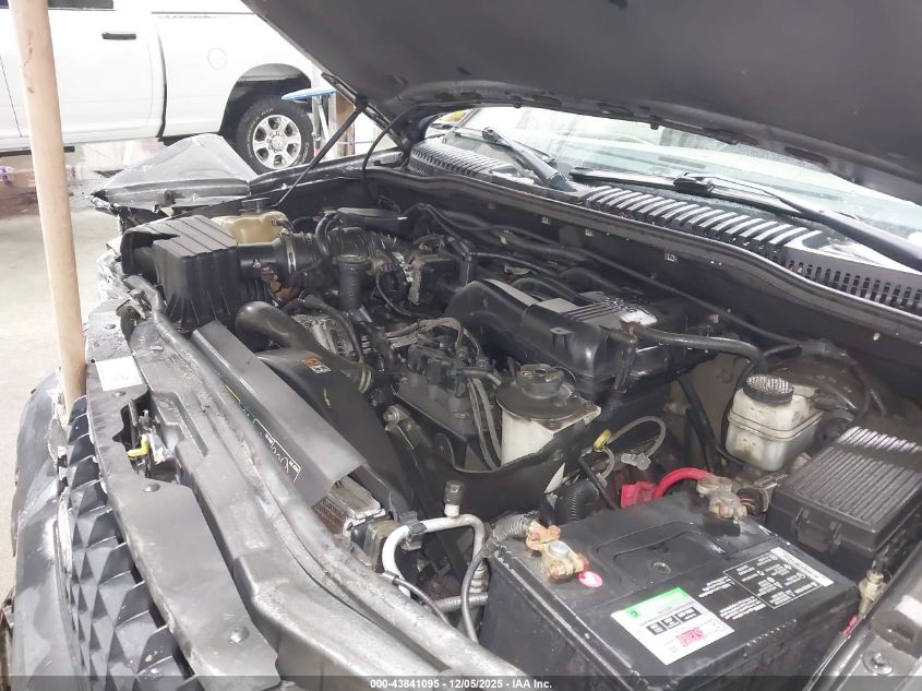 2005 Ford Explorer Xls/Xls Sport VIN: 1FMZU72K15ZA76067 Lot: 43841095