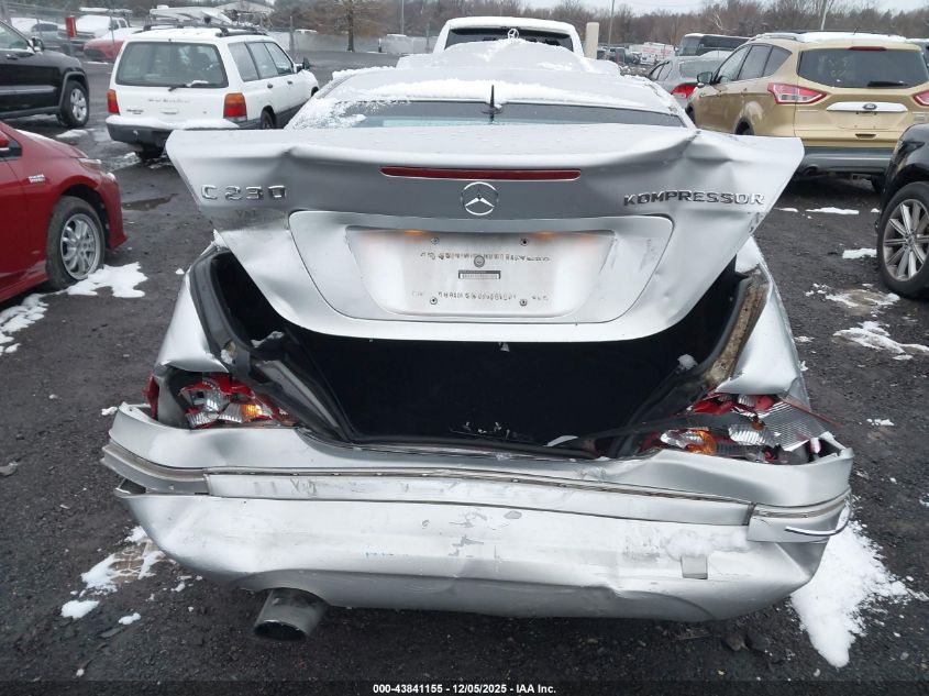 2005 Mercedes-Benz C 230 Kompressor Sport VIN: WDBRF40J05F692494 Lot: 43841155