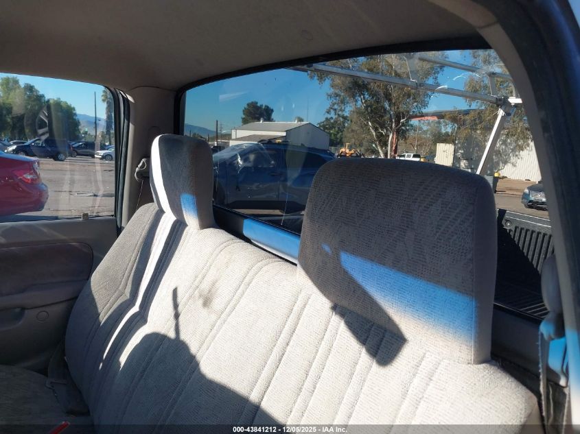 2001 Toyota Tacoma VIN: 5TENL42N71Z726517 Lot: 43841212