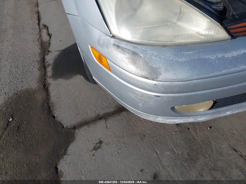 1FAHP34391W108416 2001 FORD FOCUS photo no. 6