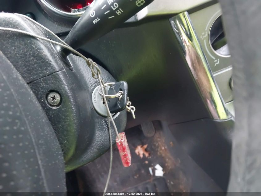 2003 Toyota Matrix Standard VIN: 2T1KR32E03C160320 Lot: 43841301