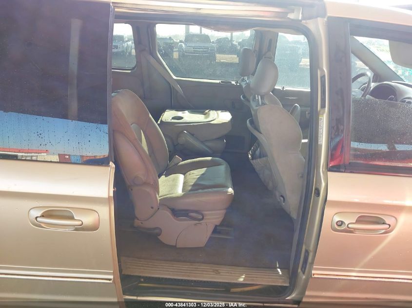 2001 Chrysler Town & Country Limited VIN: 2C8GP64L21R396844 Lot: 43841303