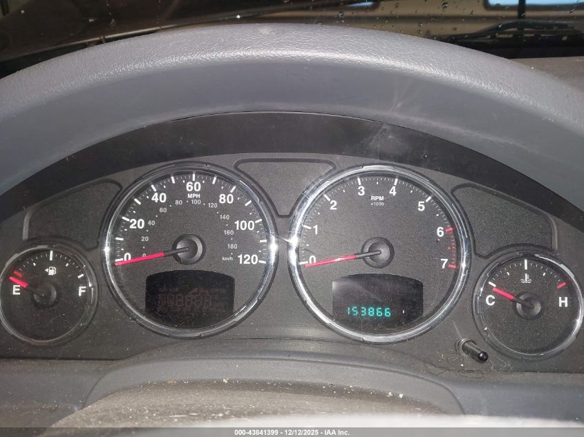 2008 Jeep Liberty Sport VIN: 1J8GN28K98W198015 Lot: 43841399