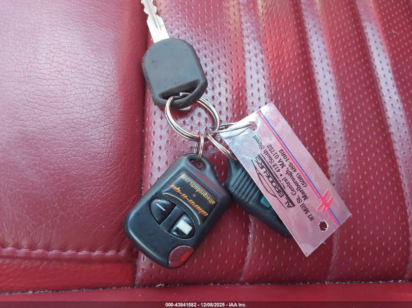 2005 Ford Mustang Gt Deluxe/Gt Premium VIN: 1ZVHT82H855126139 Lot: 43841582