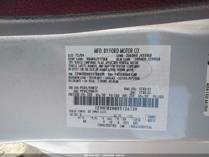 2005 Ford Mustang Gt Deluxe/Gt Premium VIN: 1ZVHT82H855126139 Lot: 43841582