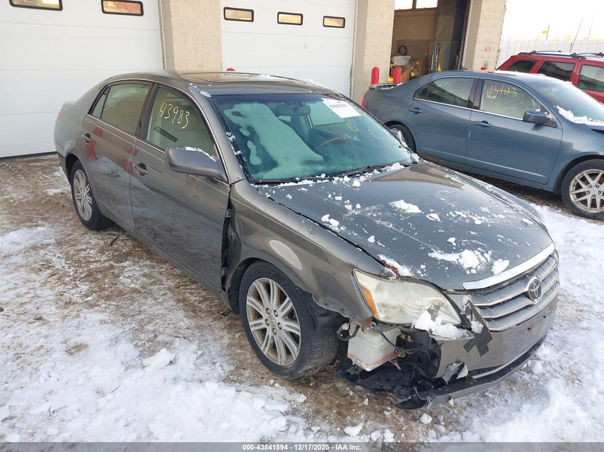 2005 Toyota Avalon Limited