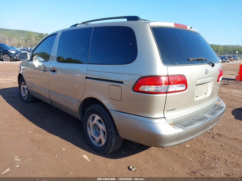 4T3ZF13C93U541372 2003 TOYOTA SIENNA photo no. 3