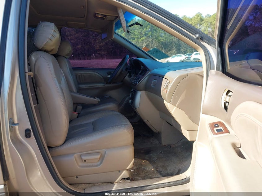 4T3ZF13C93U541372 2003 TOYOTA SIENNA photo no. 5