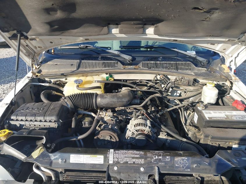 2005 Jeep Liberty Sport VIN: 1J4GK48K45W502790 Lot: 43841854