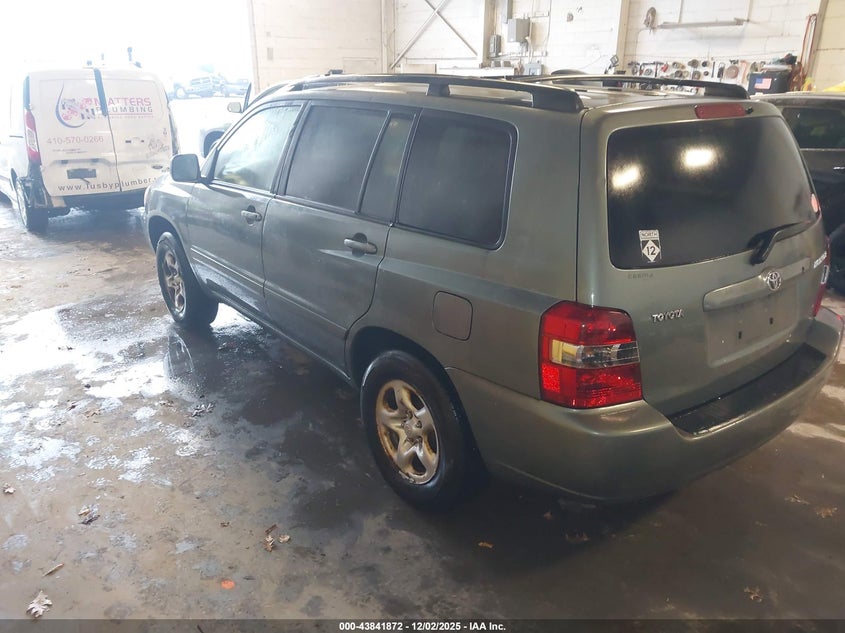 JTEDD21AX50113675 2005 TOYOTA HIGHLANDER photo no. 3