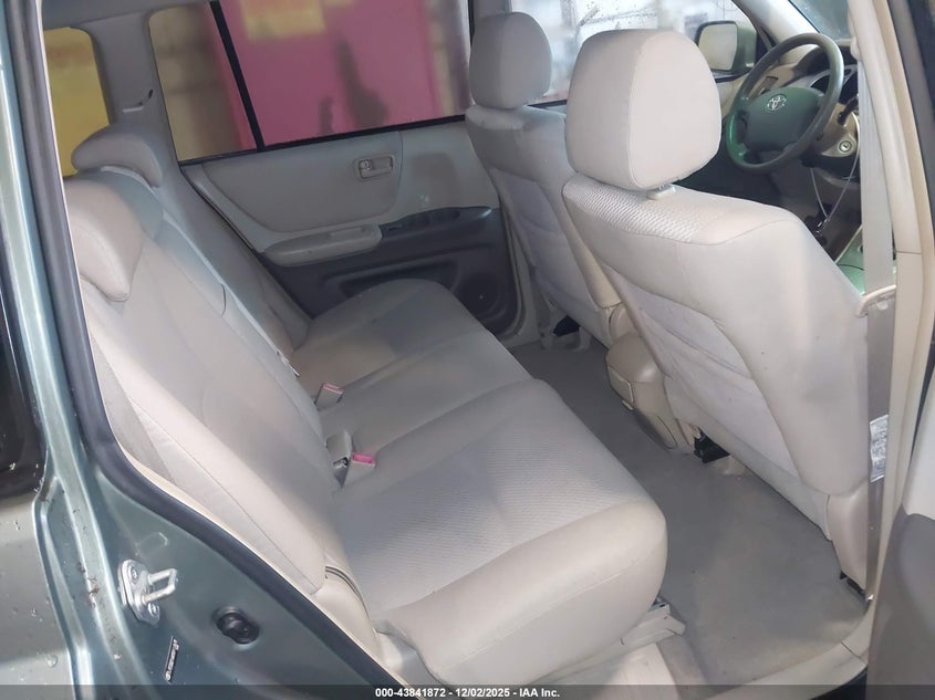 JTEDD21AX50113675 2005 TOYOTA HIGHLANDER photo no. 8