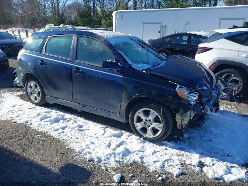 TOYOTA MATRIX 2007. Lot# 43841957. VIN 2T1KR32E27C627534. Photo 1