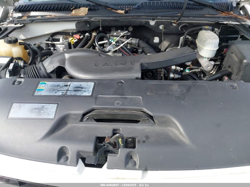 2005 Chevrolet Suburban 1500 Z71 VIN: 3GNFK16Z85G204247 Lot: 43842047