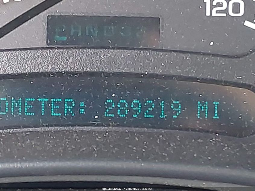 2005 Chevrolet Suburban 1500 Z71 VIN: 3GNFK16Z85G204247 Lot: 43842047