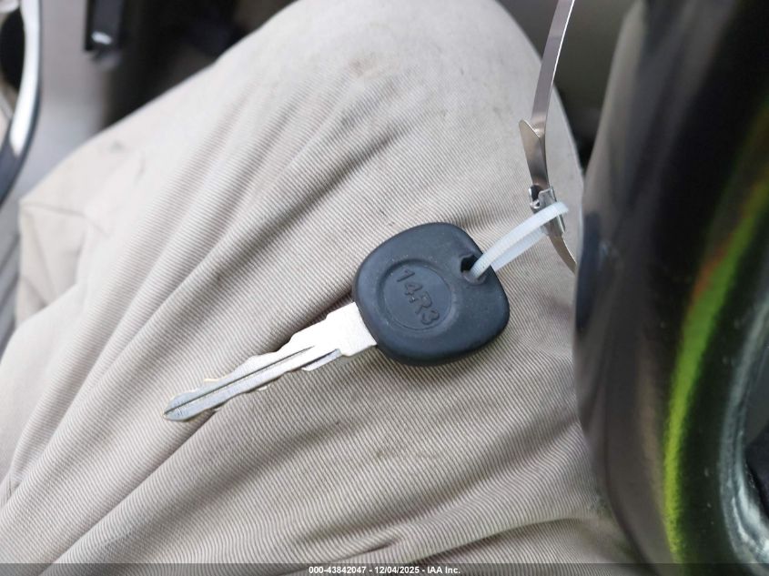 2005 Chevrolet Suburban 1500 Z71 VIN: 3GNFK16Z85G204247 Lot: 43842047