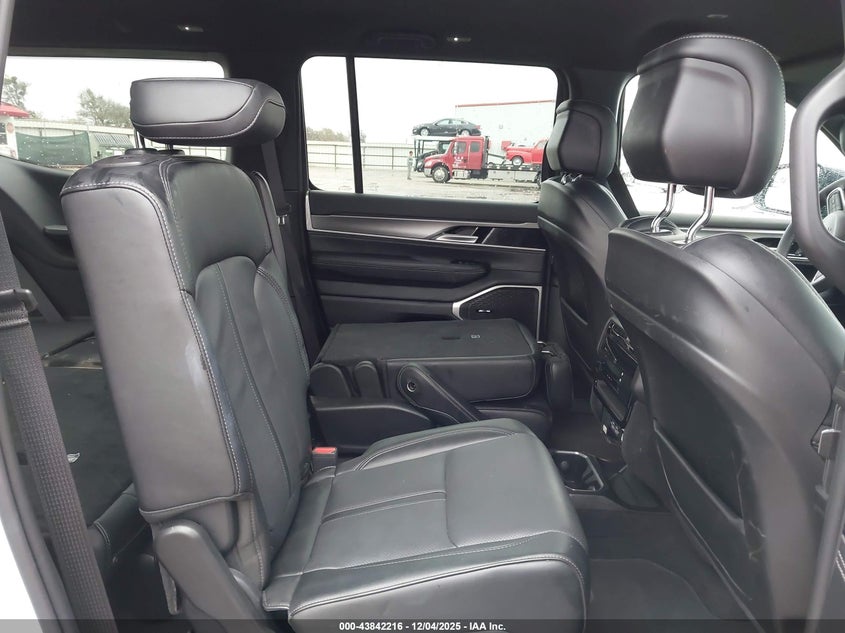 1C4SJVBP7SS512178 2025 JEEP GRAND WAGONEER photo no. 8