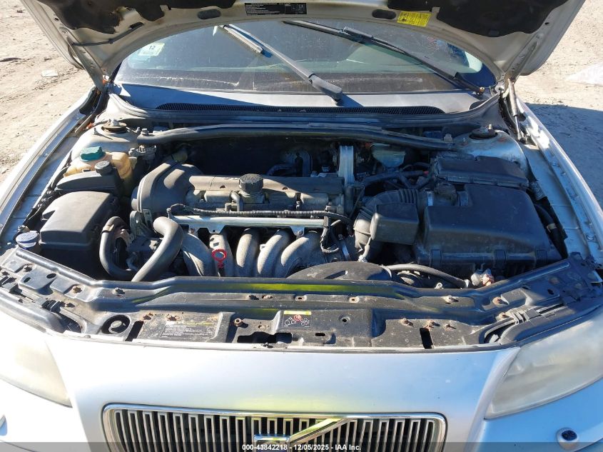 2007 Volvo V70 2.4 VIN: YV1SW612X72642339 Lot: 43842218