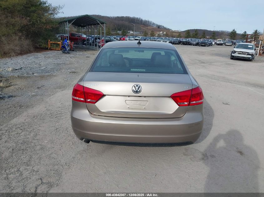 2015 Volkswagen Passat 1.8T Limited Edition VIN: 1VWAT7A33FC110493 Lot: 43842307