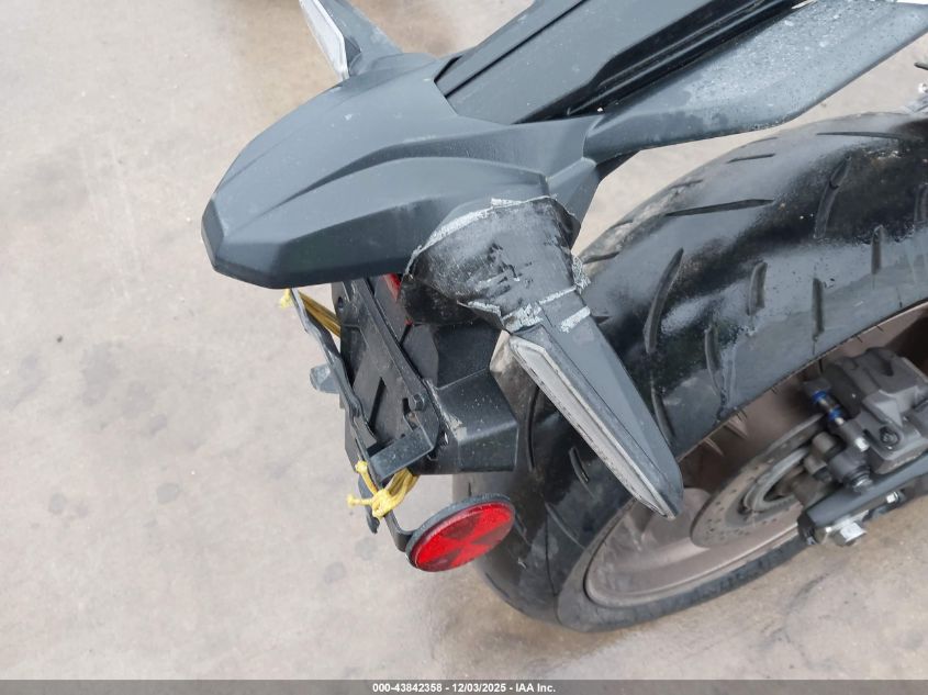 2020 Honda Cb650 Ra VIN: MLHRH0256L5100553 Lot: 43842358