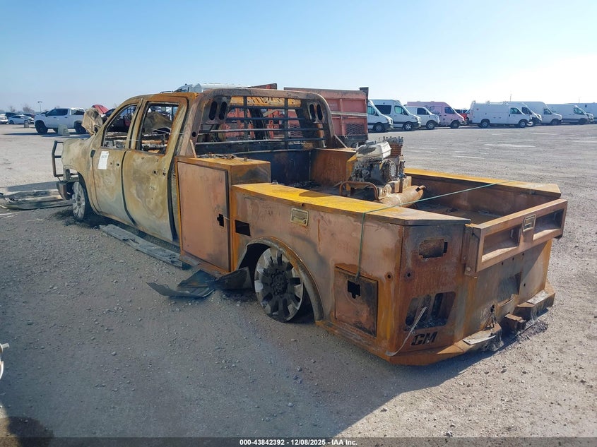 1GC4YMEYXRF406300 2024 CHEVROLET SILVERADO photo no. 3