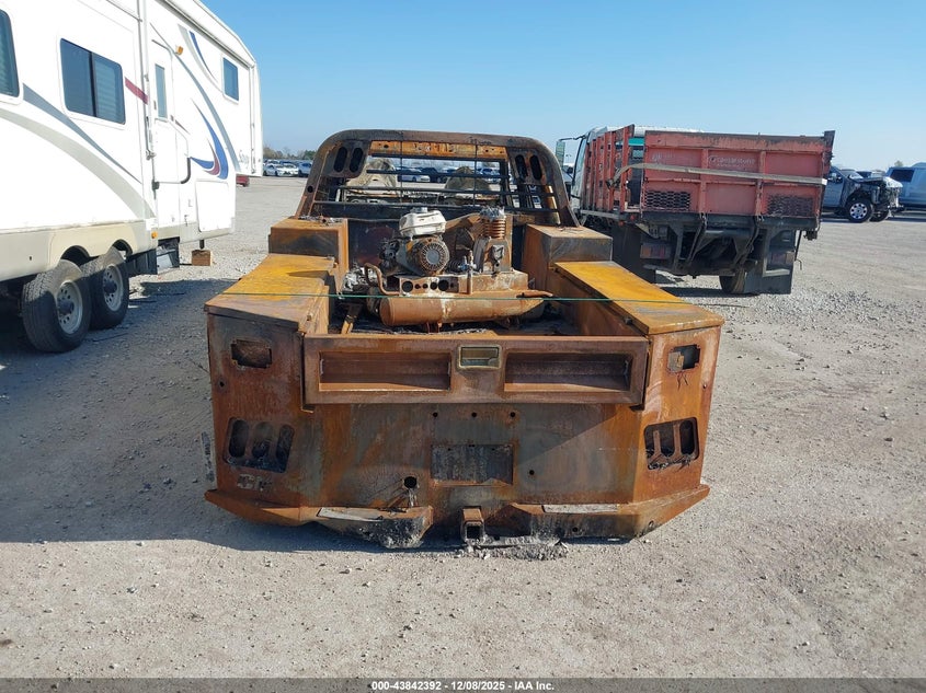 1GC4YMEYXRF406300 2024 CHEVROLET SILVERADO photo no. 8