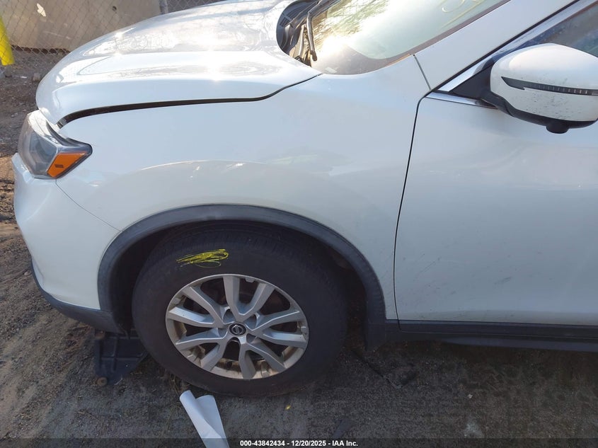 2017 Nissan Rogue Sv