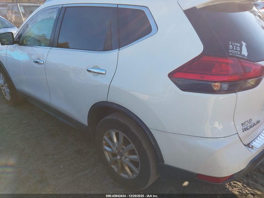 2017 Nissan Rogue Sv