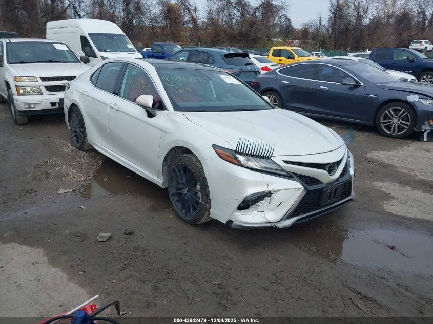 TOYOTA CAMRY XSE
