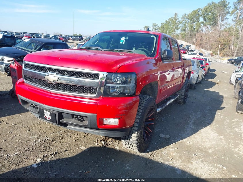 2GCEC13J571690284 2007 CHEVROLET SILVERADO photo no. 2