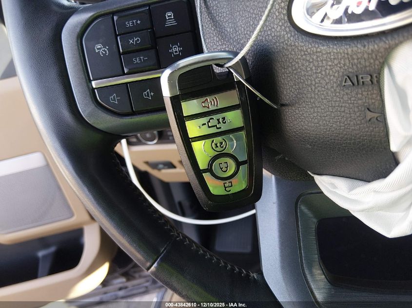 2024 Ford F-350 Lariat VIN: 1FT8W3DM1REC08209 Lot: 43842610