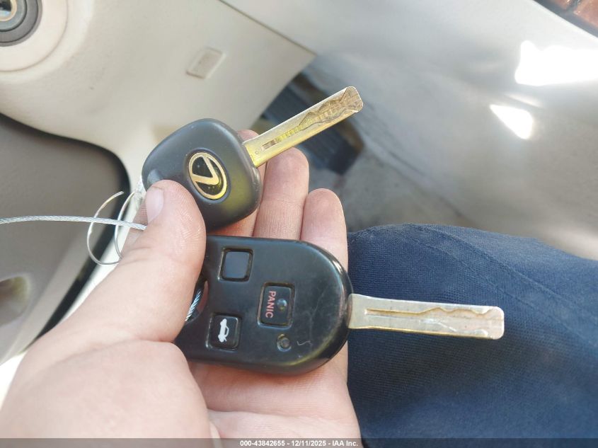 2001 Lexus Ls 430 VIN: JTHBN30F610018566 Lot: 43842655