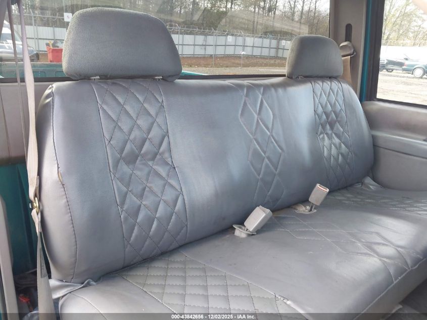 1996 GMC Sierra C1500 VIN: 1GTEC14W5TZ540980 Lot: 43842656