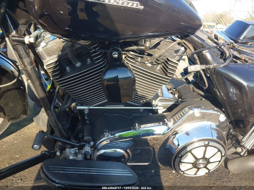 2013 Harley-Davidson Flhx Street Glide VIN: 1HD1KBM12DB652642 Lot: 43842717