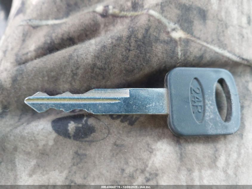 2005 Ford E-250 Commercial/Recreational VIN: 1FTNE24L55HA43393 Lot: 43842778