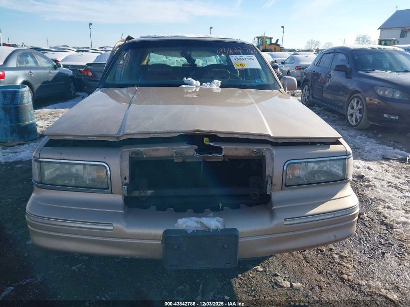 1996 Lincoln Town Car Sgn/Dmnd Anv/Cypress/Jn VIN: 1LNLM82W7TY708149 Lot: 43842788